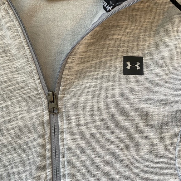 UNDER ARMOUR~LONG SLEEVE~ZIP FRONT HOODIE~MEDIUM - Picture 5 of 8